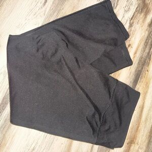 Women’s Black Capri Leggings
